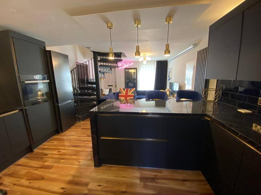Stunning 2 Bed Apartment, In The Heart Of Exeter! Exeter