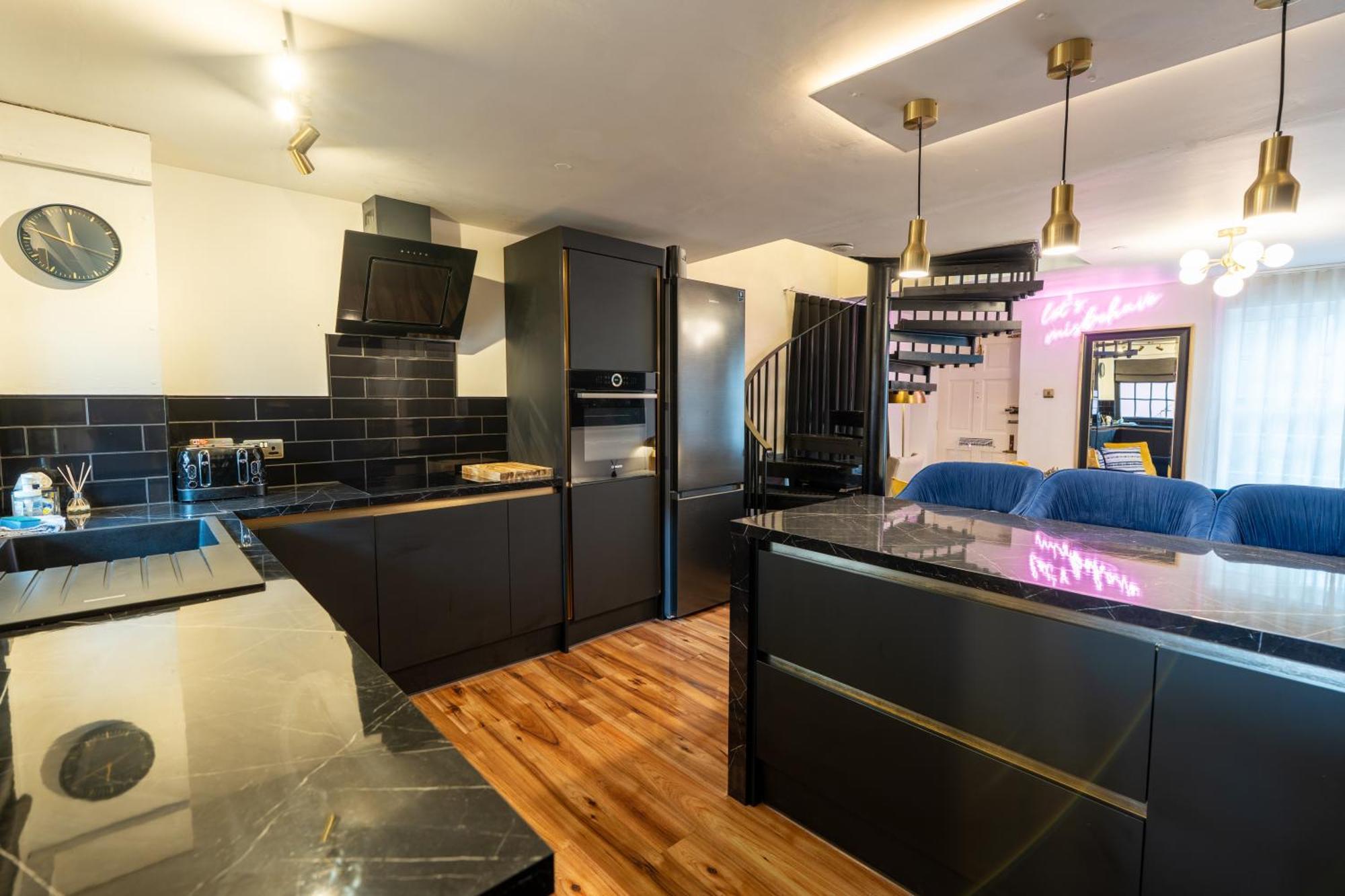 Appartamento Stunning 2 Bed Apartment, In The Heart Of Exeter!