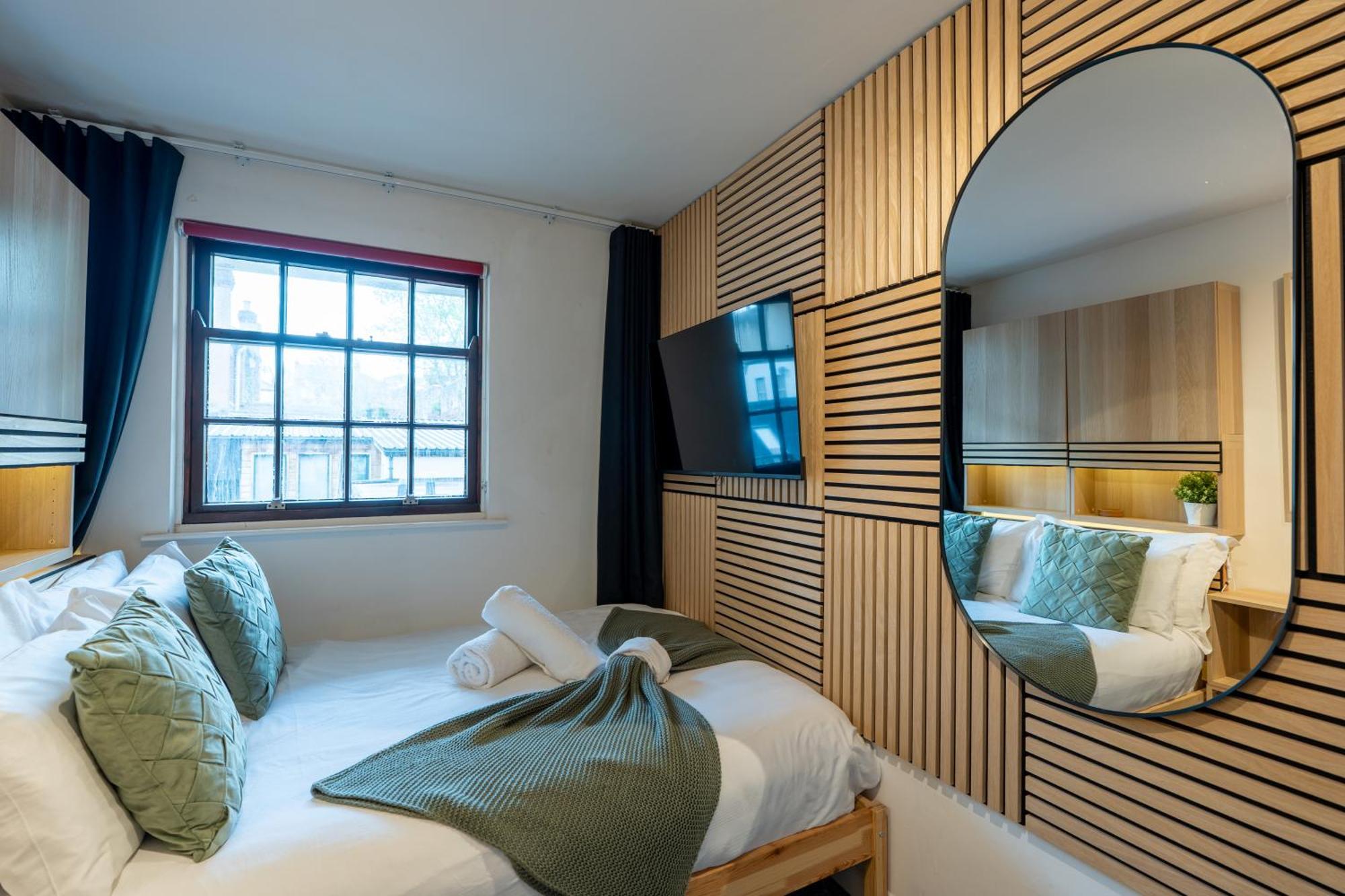Apartment Stunning 2 Bed Apartment, In The Heart Of Exeter! Exeter