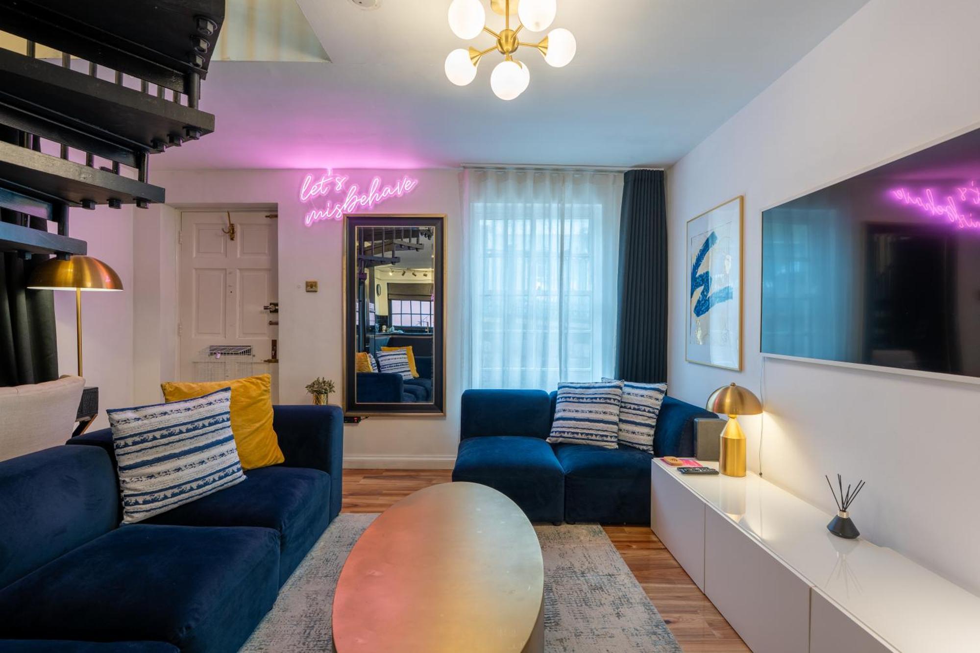 Stunning 2 Bed Apartment, In The Heart Of Exeter!